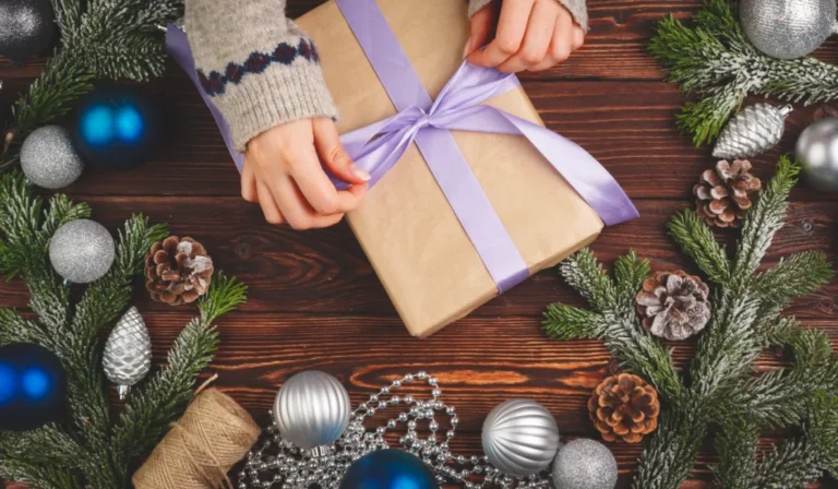 7 Ways To Save Money And Still Give A Thoughtful Christmas Gift